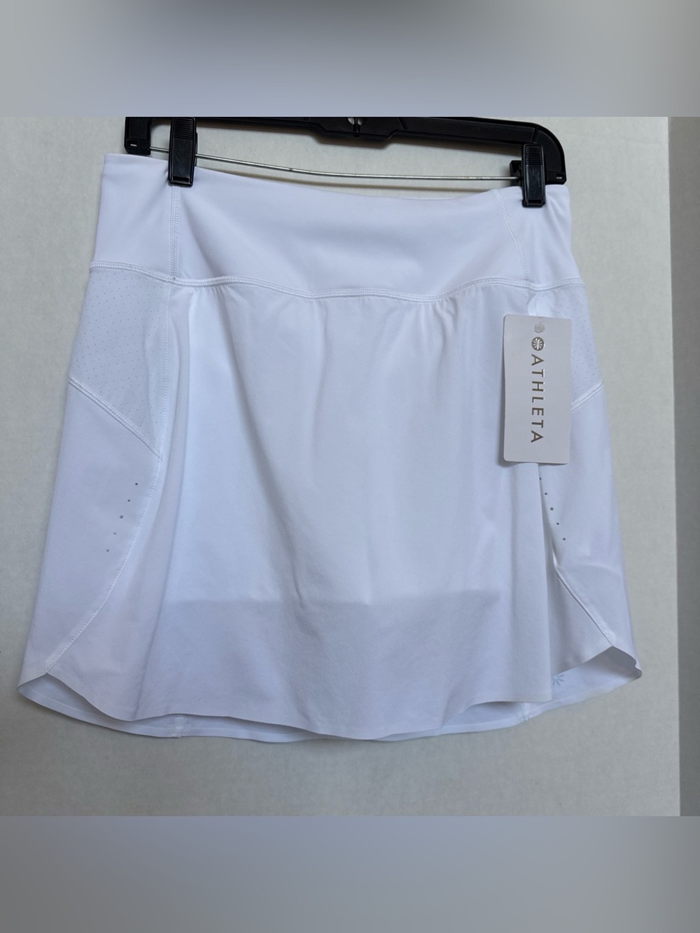 ATHLETA Run With It High Rise 16” Skort Women's Size M White Tennis Running New